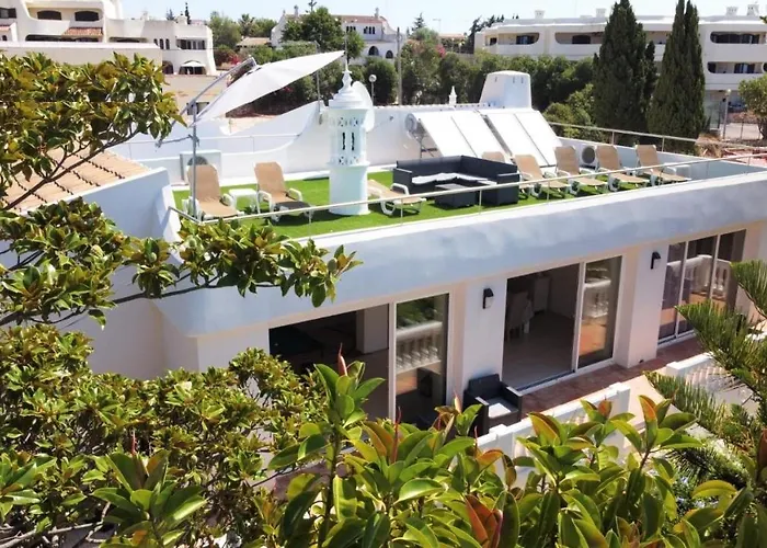Villa On The Beach By Galantevasques